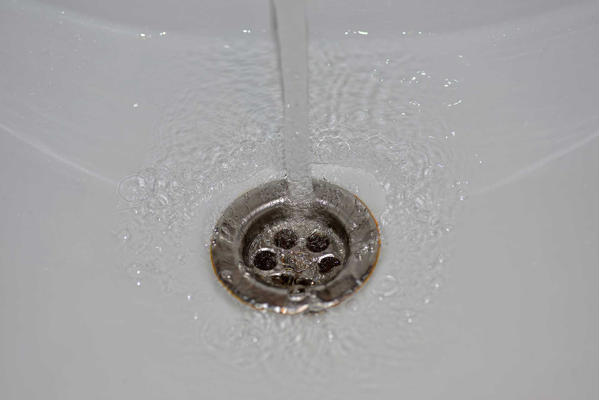 A2B Drains provides services to unblock blocked sinks and drains for properties in Limehouse.
